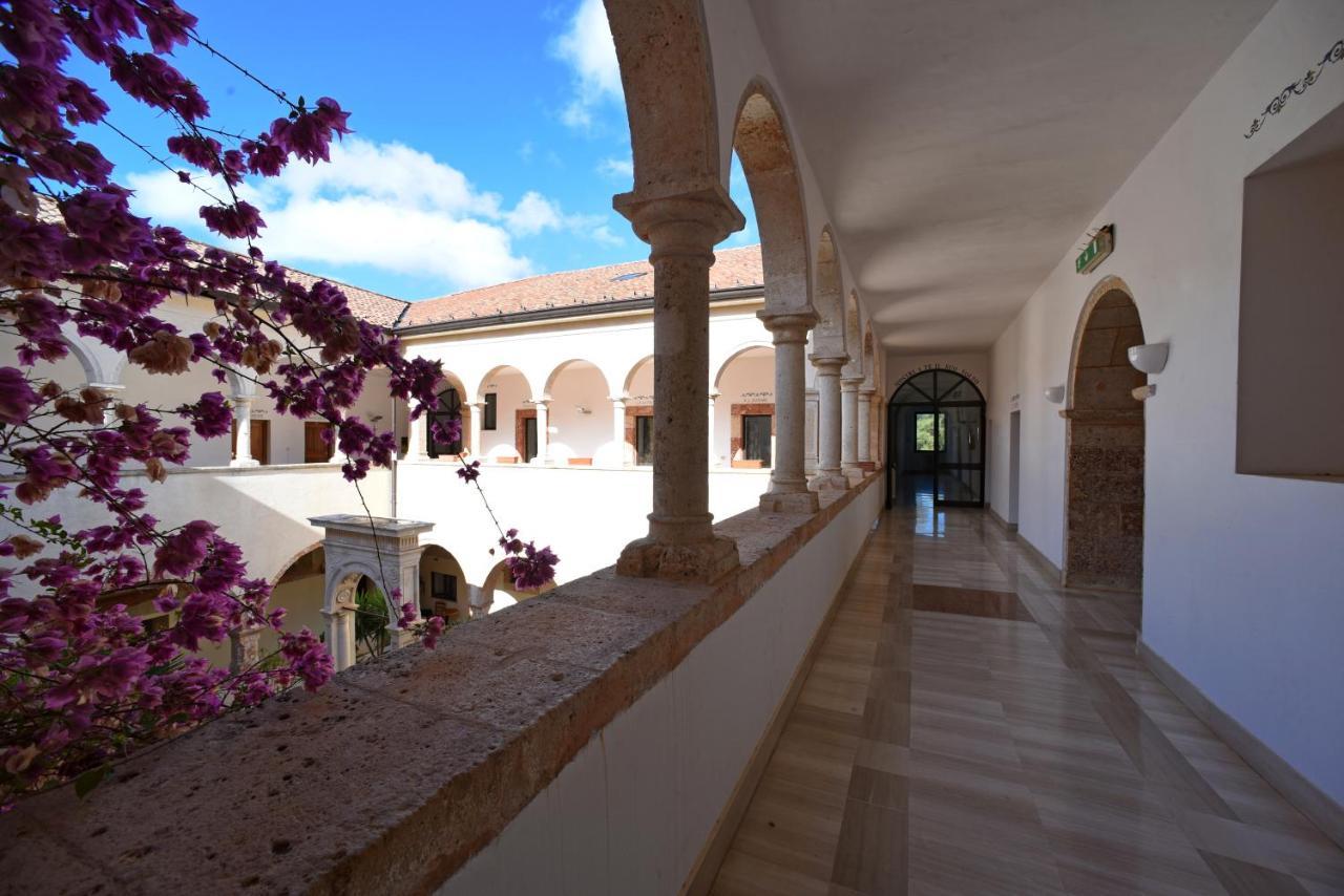 Convento Di Stignano Hotel Rignano Garganico Buitenkant foto