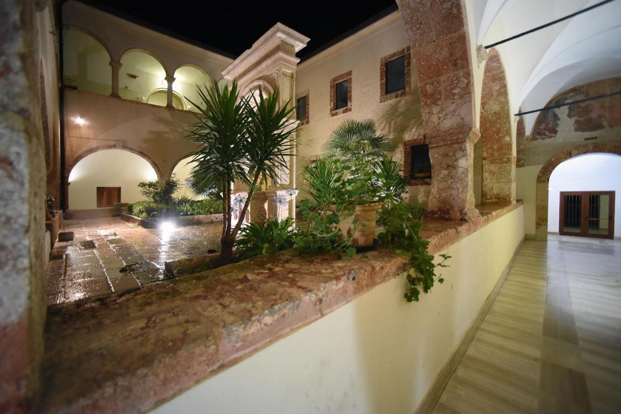 Convento Di Stignano Hotel Rignano Garganico Buitenkant foto