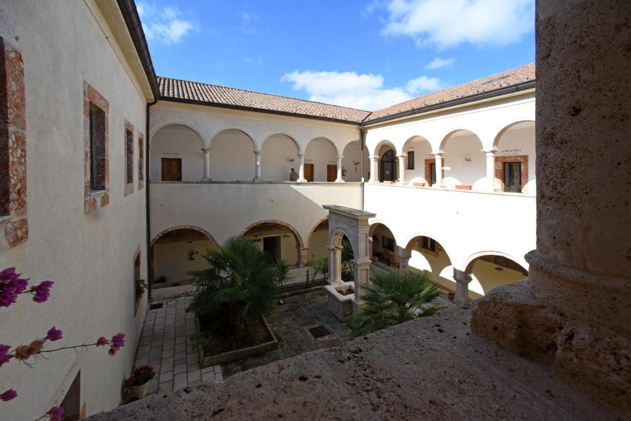 Convento Di Stignano Hotel Rignano Garganico Buitenkant foto