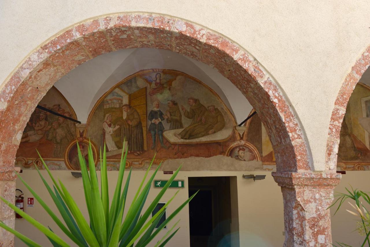 Convento Di Stignano Hotel Rignano Garganico Buitenkant foto