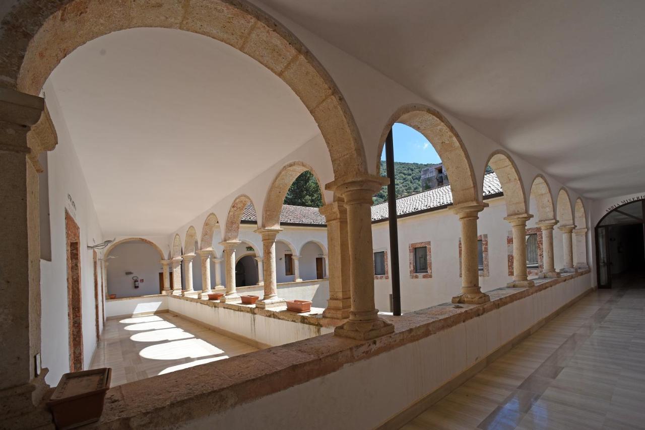 Convento Di Stignano Hotel Rignano Garganico Buitenkant foto